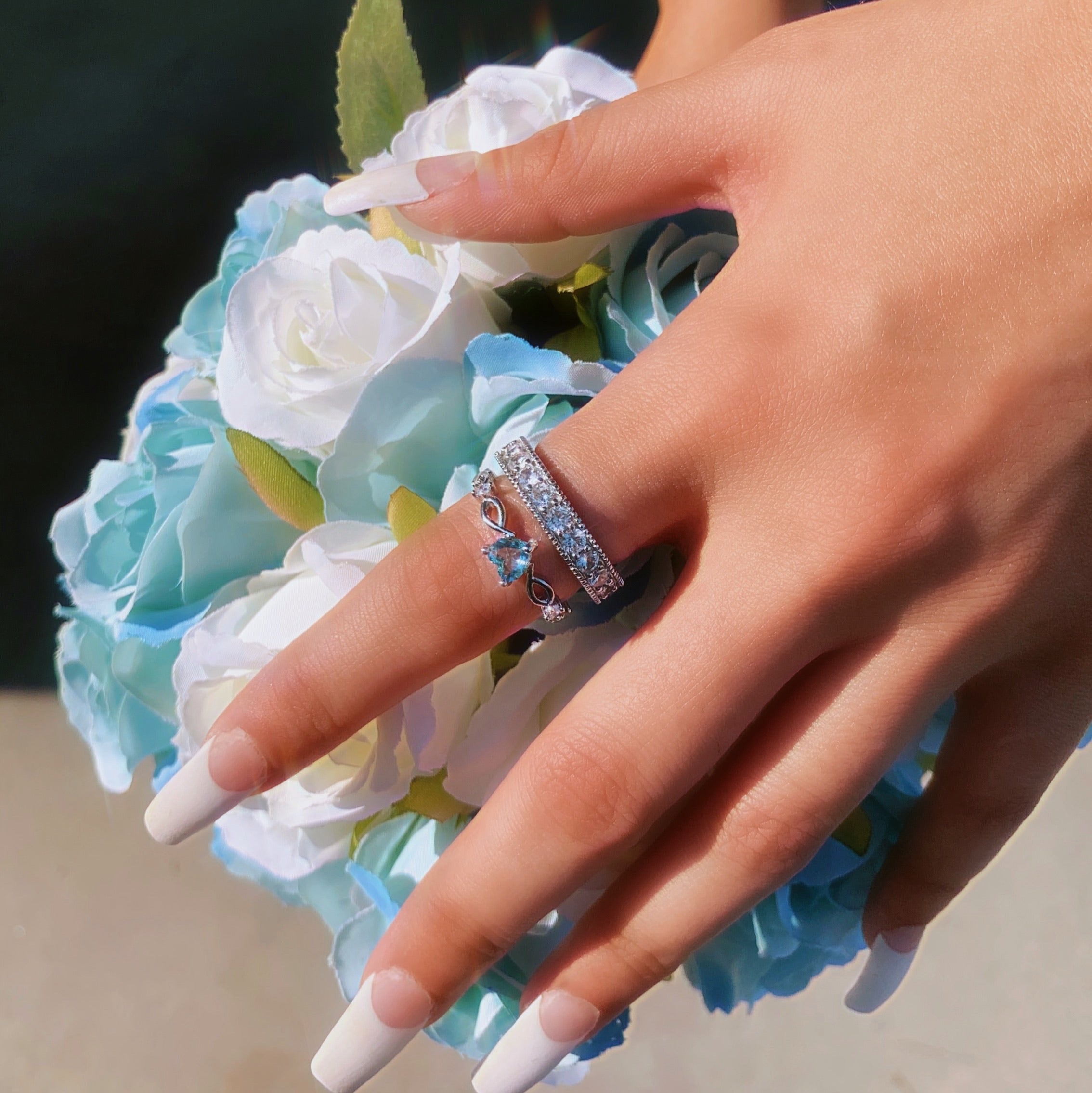 L’amour Ring (ICY BLUE)